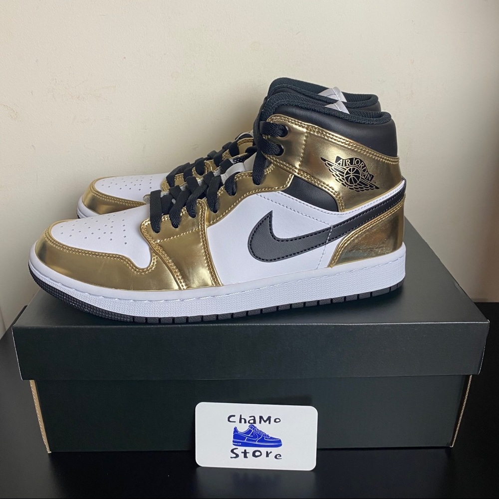 Nike Air Jordan 1 Mid SE Metallic Gold - Picture 3 of 8